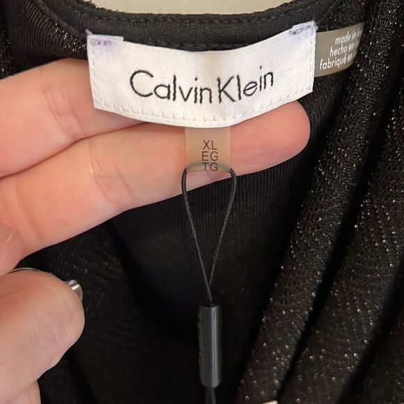 New Calvin Klein Sleeveless cowl neck top with metallic herringbone pattern - Picture 5 of 8